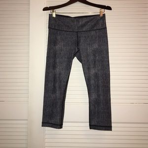 Lululemon cropped pants